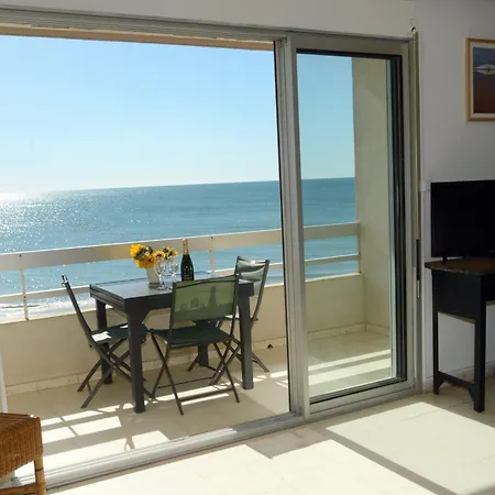 Bleu Horizon Yourhosthelper